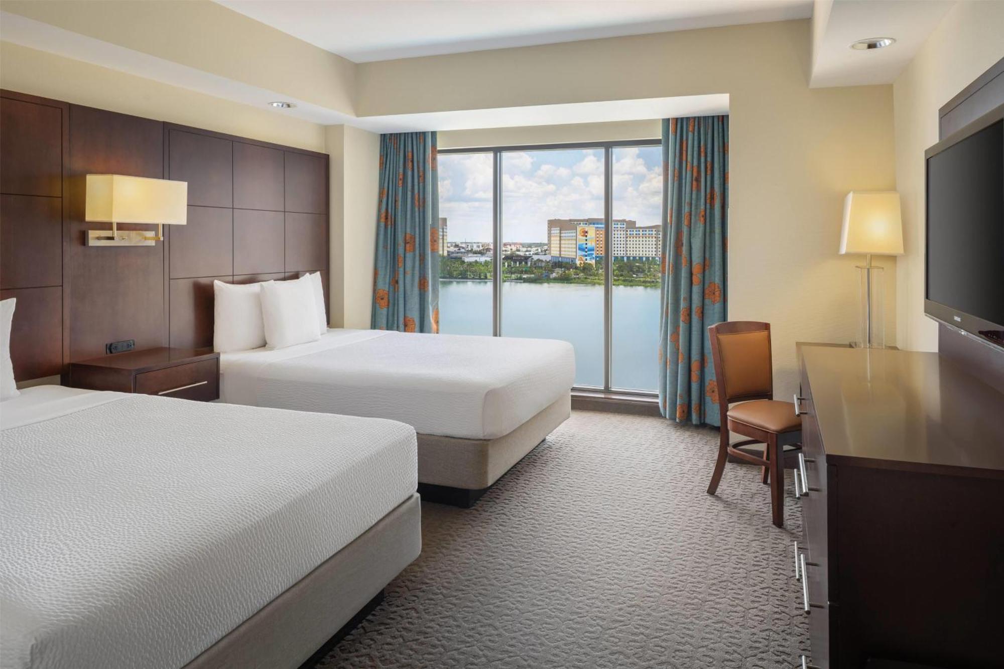 Luxury Two Bedroom Suite NO RESORT FEE,1604766372:JPEG
